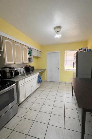 Harwood, 330 NW 23rd Ct, Miami, Florida 33125, image 3