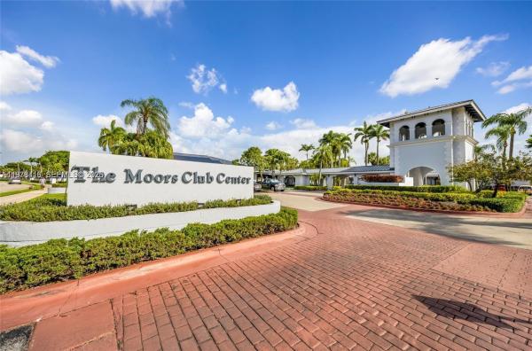 Villa Homes At The Moors, 6273 NW 170th Ter, Country Club, Florida 33015, image 2