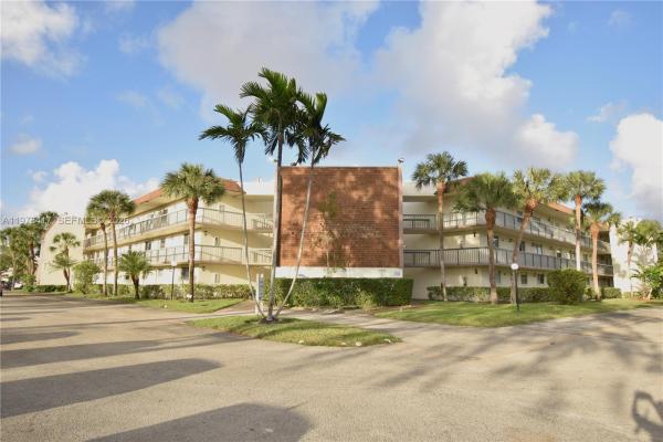 Omega, 7500 NW 17th St #102, Plantation, Florida 33313, image 1