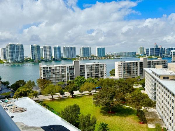 Winston Towers 400, 231 174th St #1501, Sunny Isles Beach, Florida 33160, image 2
