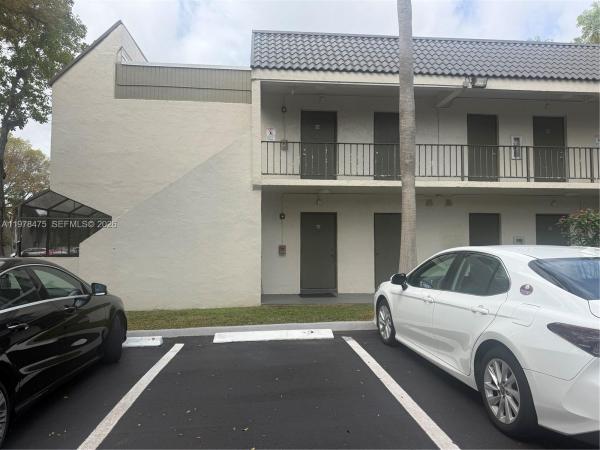 Venetian Palms, 7949 SW 104th St #213-D, Kendall, Florida 33156, image 2
