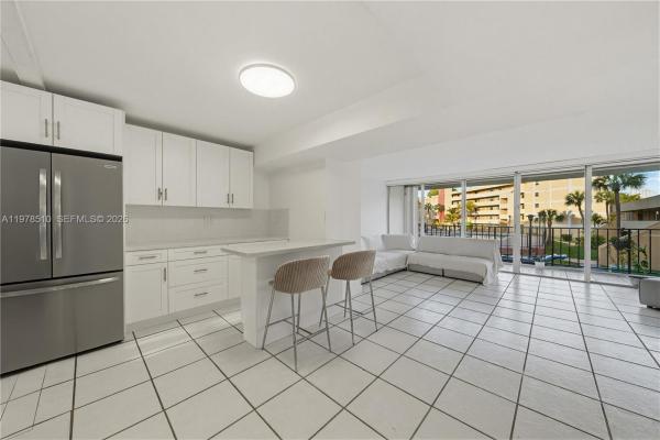 9210 Fontainebleau Blvd #207, Unincorporated Dade County, Florida 33172, image 1