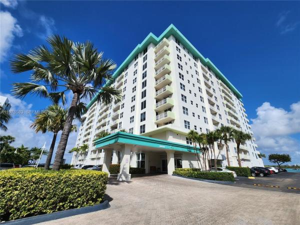 Island Pointe, 10350 W Bay Harbor Dr #PH N, Bay Harbor Islands, Florida 33154, image 1