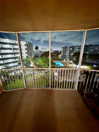 1750 NE 191st St #620-3, Unincorporated Dade County, Florida 33179, image 1