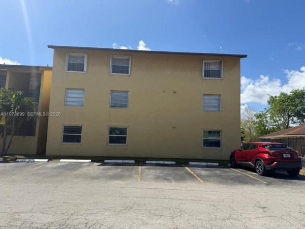 Continuum, 15470 SW 82nd Ln #316, Kendall West, Florida 33193, image 2