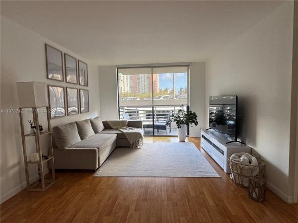 Parc Central Aventura South, 3300 NE 191st St #418, Aventura, Florida 33180, image 1