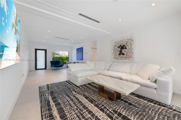 Nautilus, 900 W 47th Ct, Miami Beach, Florida 33140, image 2