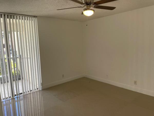 De Soto Park South, 851 Three Islands Blvd #109, Hallandale Beach, Florida 33009, image 2