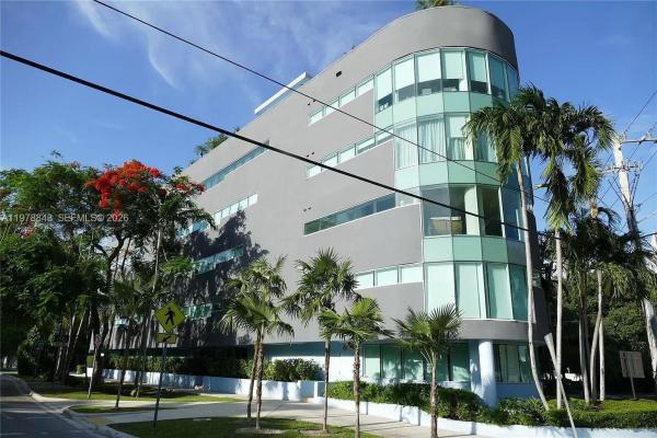 The Grove Club, 2699 Tigertail Ave #14, Miami, Florida 33133, image 1