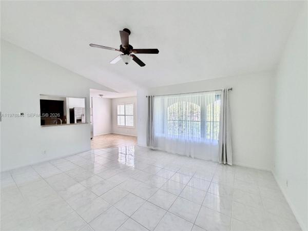 Casablanca Isles, 815 W Boynton Beach Blvd #11202, Boynton Beach, Florida 33426, image 2