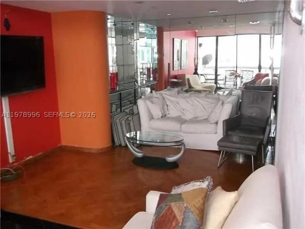 The Landmark, 20185 E Country Club Dr #TS-3, Aventura, Florida 33180, image 2