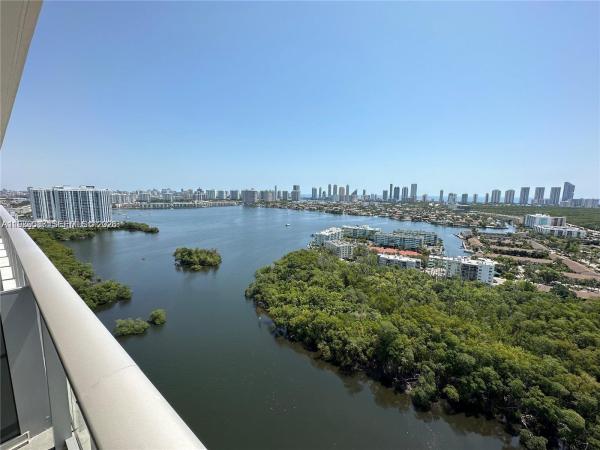 The Harbour South Tower, 16385 Biscayne Blvd #2716, North Miami Beach, Florida 33160, image 1