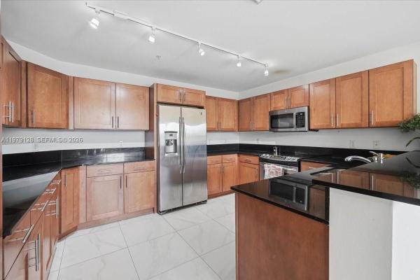 8390 SW 72nd Ave #106, Unincorporated Dade County, Florida 33143, image 1