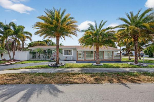 Deerfield Shores, 268 SE 8th Ave, Deerfield Beach, Florida 33441, image 1