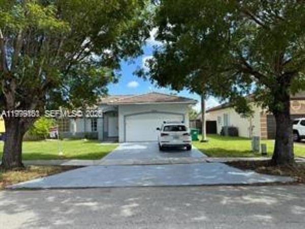 16064 SW 143rd Ln, Unincorporated Dade County, Florida 33196, image 1
