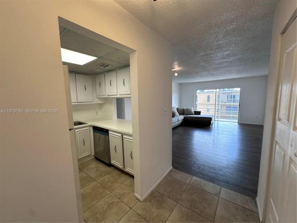 Town Square, 4848 NW 24th Ct #412, Lauderdale Lakes, Florida 33313, image 2