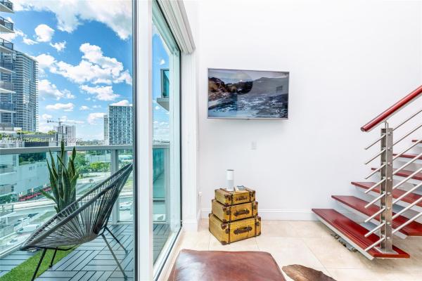 Brickell On The River South Tower, 41 SE 5th St #706, Miami, Florida 33131, image 1