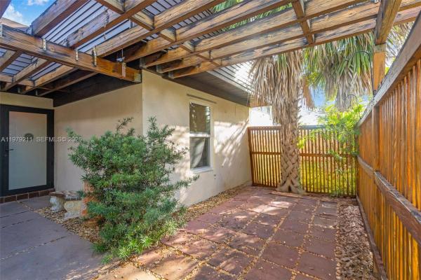 Hollywood Gardens, 3785 Raleigh St, Hollywood, Florida 33021, image 2