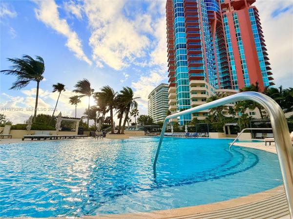 South Pointe Towers, 400 S Pointe Dr #1910, Miami Beach, Florida 33139, image 1