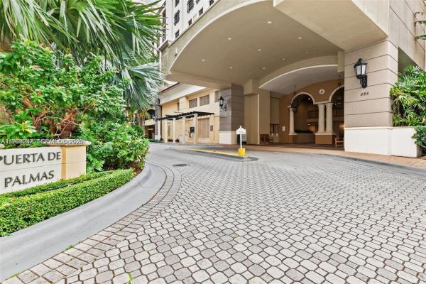 Puerta De Palmas, 888 S Douglas Rd #1002, Coral Gables, Florida 33134, image 1