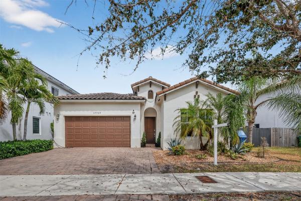 Venetian Parc, 14929 SW 176th Ter, Richmond West, Florida 33187, image 3