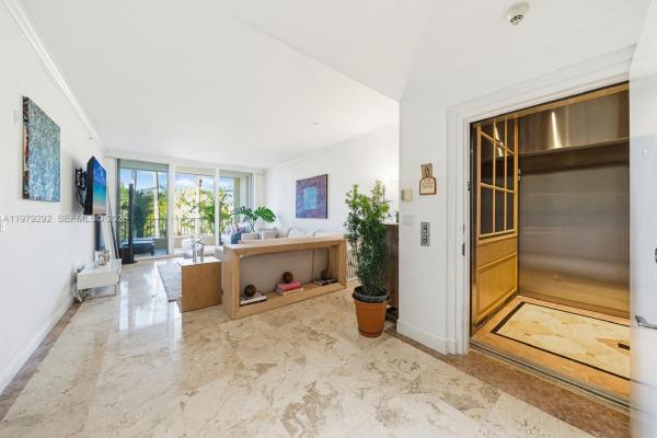 Resort Villa, 701 Crandon Blvd #302, Key Biscayne, Florida 33149, image 1