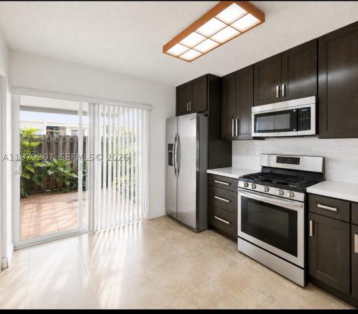 Villas Of Deerwood, 14566 SW 124th Pl, Three Lakes, Florida 33186, image 2
