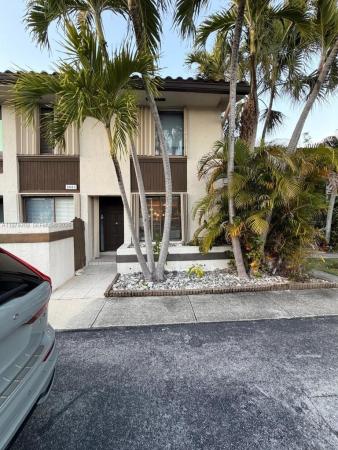 Lakeview Townhomes, 2661 NE 164th St #40, North Miami Beach, Florida 33160, image 1