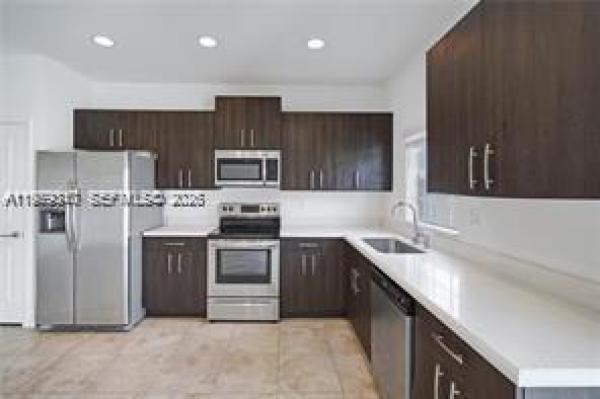 Cricket Club, 1121 NW 41st Ln, Lauderhill, Florida 33313, image 2
