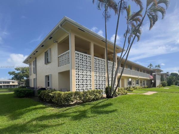 The Pines Of Delray North, 1421 NW 19th Ter #102, Delray Beach, Florida 33445, image 2
