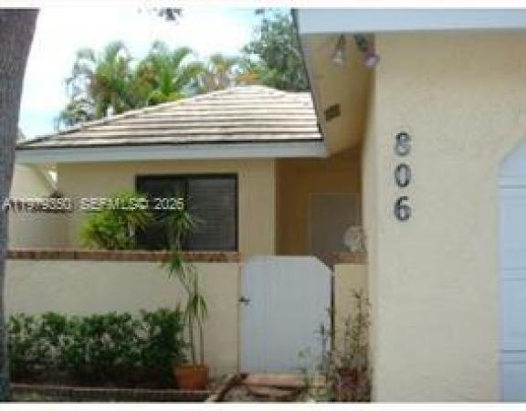 Joggers Run, 806 Maplewood Dr, Greenacres, Florida 33415, image 1