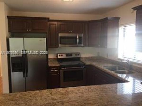 Joggers Run, 806 Maplewood Dr, Greenacres, Florida 33415, image 3