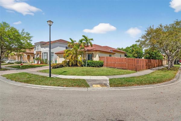 The Enclave At Isles Of Bayshore, Cutler Bay, Florida 33190, image 2