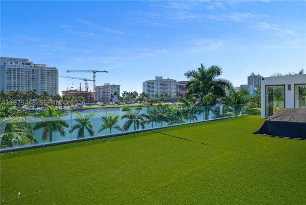 Beach View, 5501 Pine Tree Dr, Miami Beach, Florida 33140, image 1