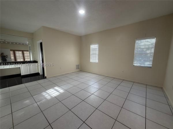 Vista, 1090 NW 128th Ct, Tamiami, Florida 33182, image 2