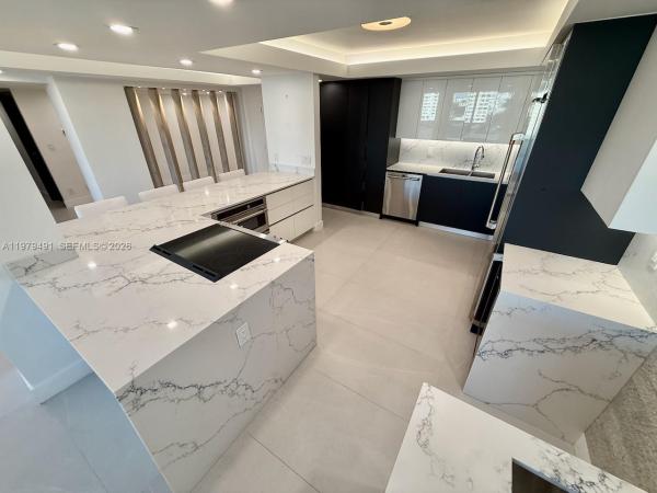 King Cole, 900 Bay Dr #524, Miami Beach, Florida 33141, image 2