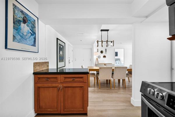 The Alexander Hotel, 5225 Collins Ave #1214, Miami Beach, Florida 33140, image 3