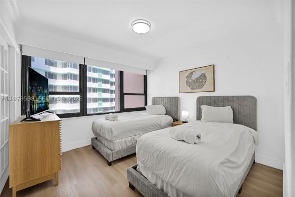 The Alexander Hotel, 5225 Collins Ave #1214, Miami Beach, Florida 33140, image 2