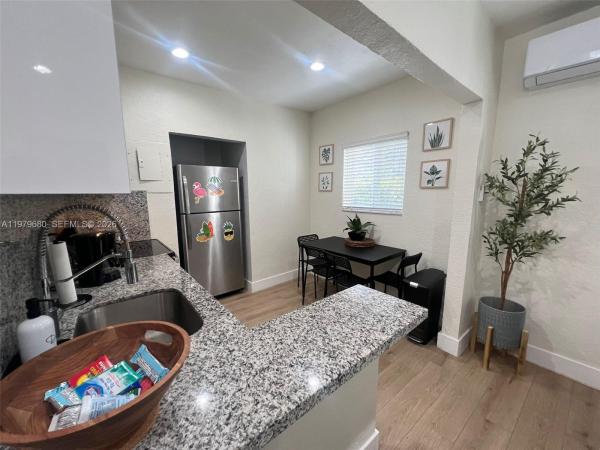 Hollywood Little Ranches, 2315 Taylor St #3, Hollywood, Florida 33020, image 2