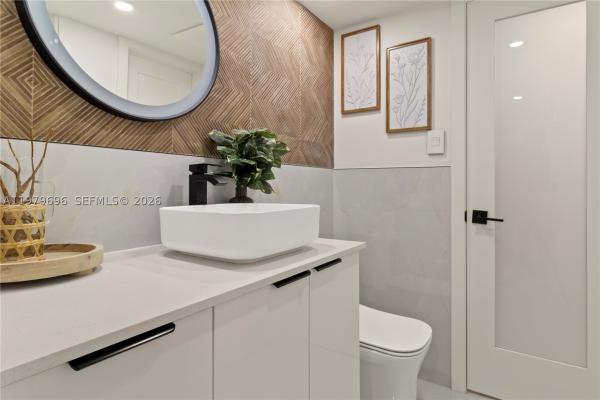 Arlen Beach, 5701 Collins Ave #1619, Miami Beach, Florida 33140, image 1