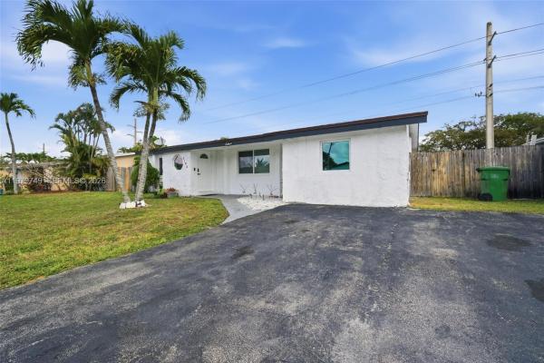 Westview, 1185 NW 92nd Ave, Pembroke Pines, Florida 33024, image 2