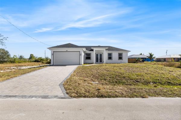 152 Pennfield St, Lehigh Acres, Florida 33974, image 1
