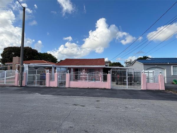 Twelfth Street Manors, 3533 NW 2nd Ter, Miami, Florida 33125, image 1