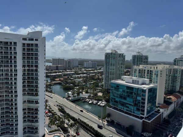 La Perla, 16699 Collins Ave #2710, Sunny Isles Beach, Florida 33160, image 2