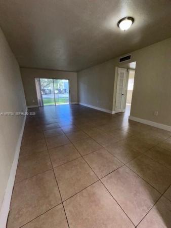 Village At Dadeland, 7500 SW 82nd St #G110, Glenvar Heights, Florida 33143, image 2