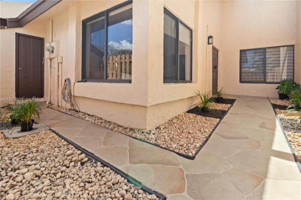 Sundance On Stirling, 3812 NW 77th Ave, Davie, Florida 33024, image 1