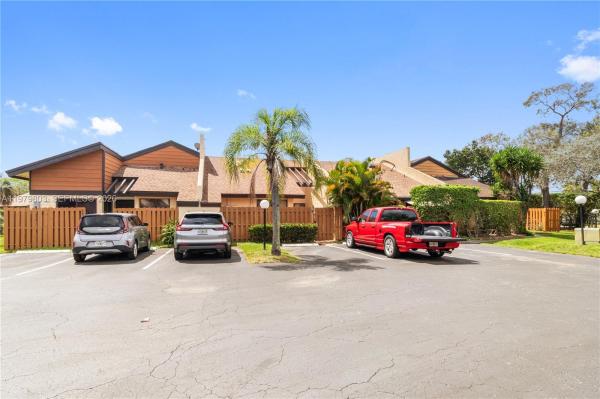 Sundance On Stirling, 3812 NW 77th Ave, Davie, Florida 33024, image 3
