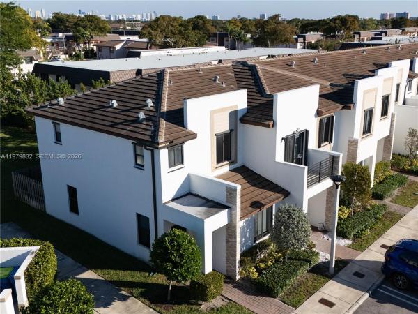 Vistas At Via Ventura, 21089 NE 8th Ave, Ives Estates, Florida 33179, image 3