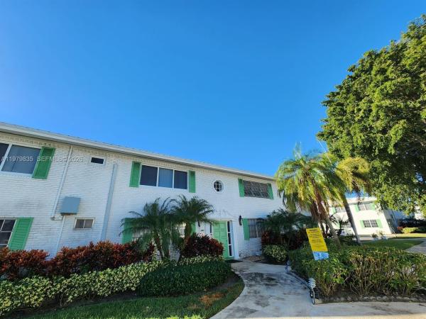 Georgian Courts, 1851 NE 62nd St #610, Fort Lauderdale, Florida 33308, image 2