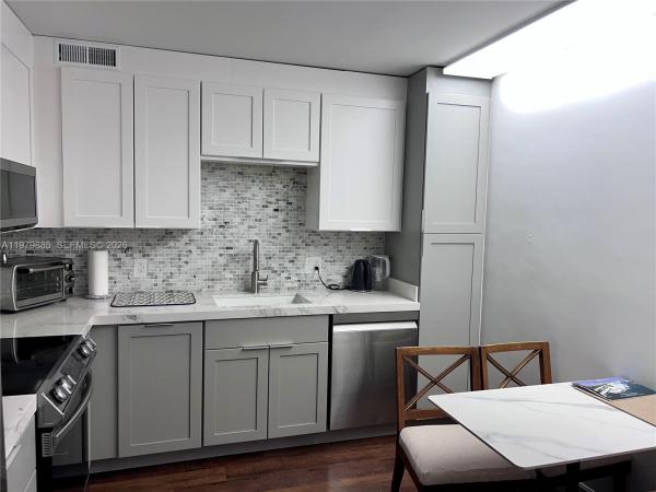 Admirals Port West, 2801 NE 183rd St #507W, Aventura, Florida 33160, image 1